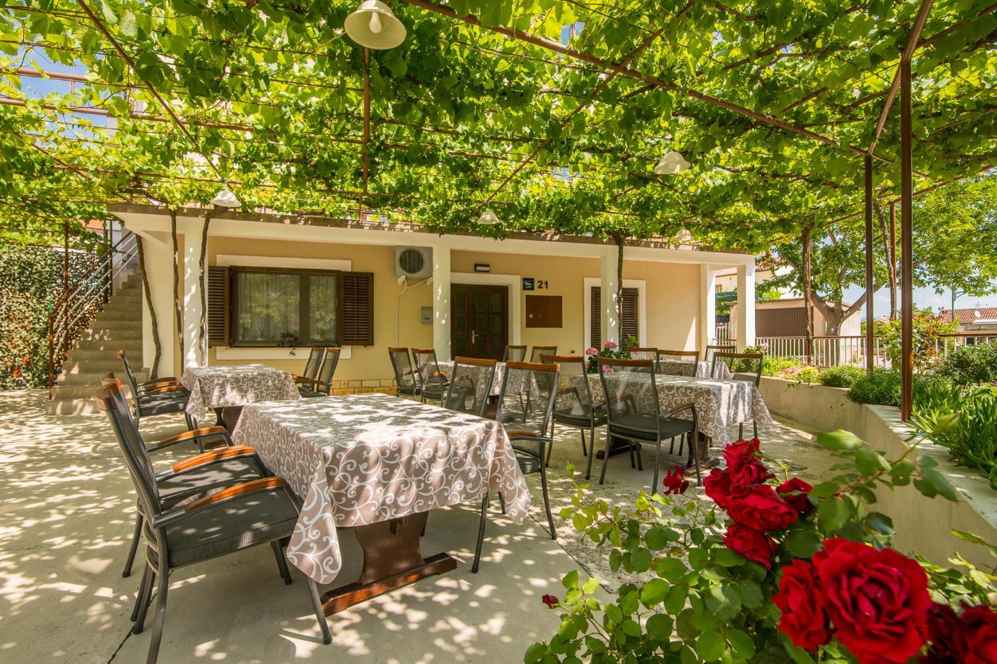 B&B Segulja Малинска Экстерьер фото