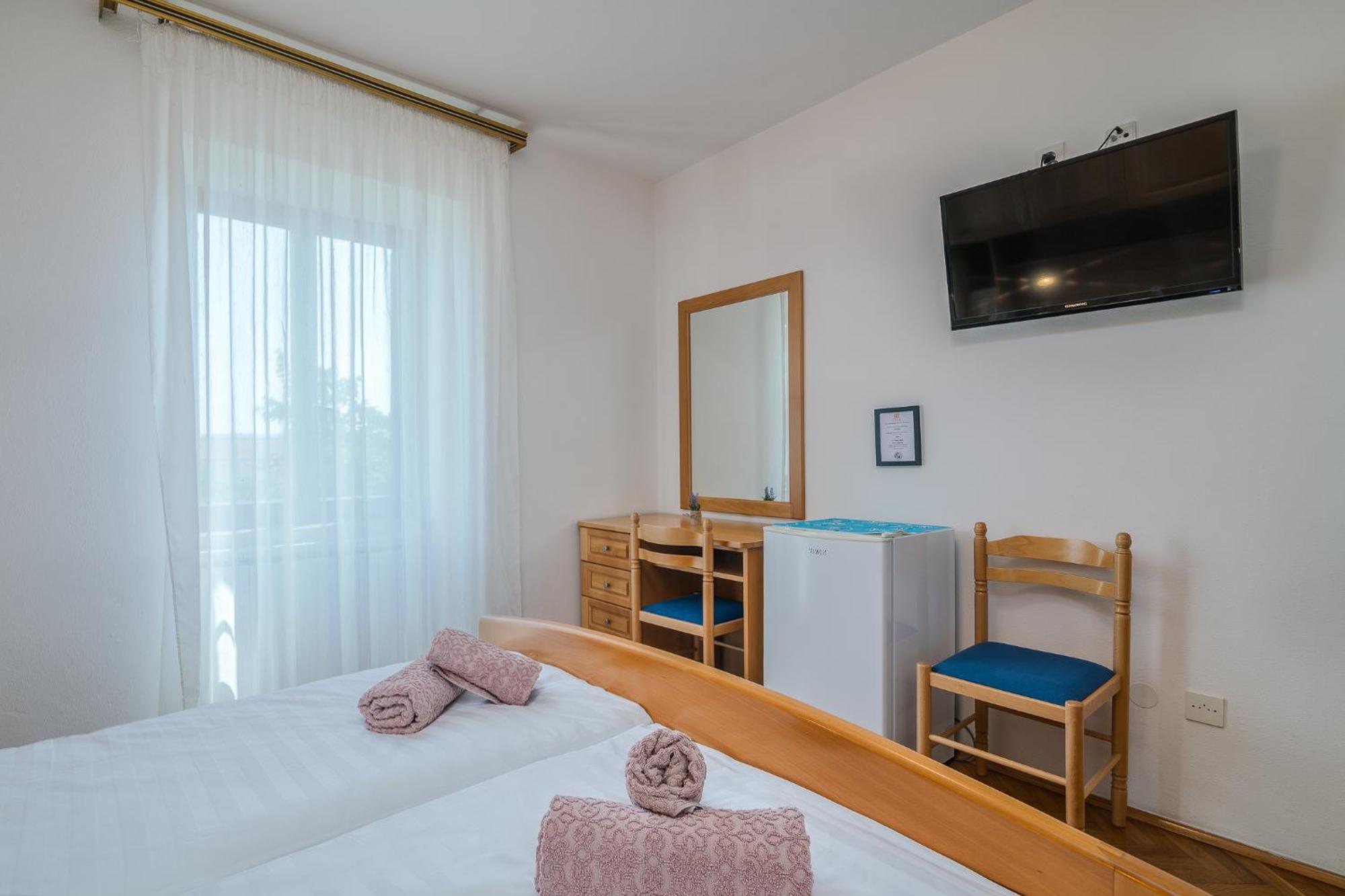 B&B Segulja Малинска Экстерьер фото