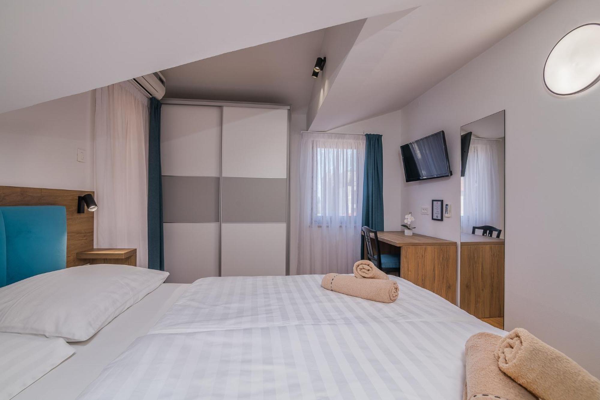 B&B Segulja Малинска Экстерьер фото