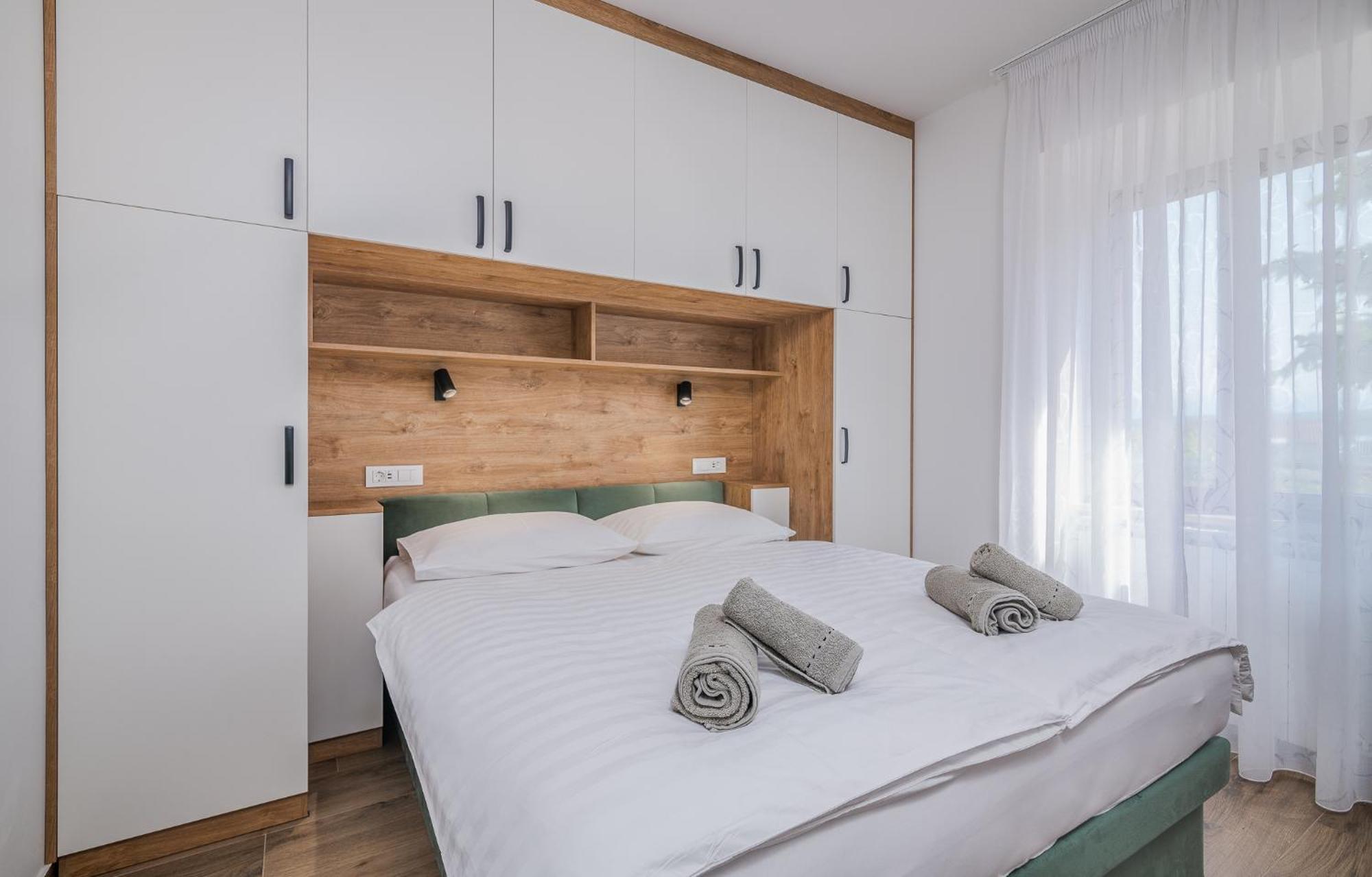 B&B Segulja Малинска Экстерьер фото